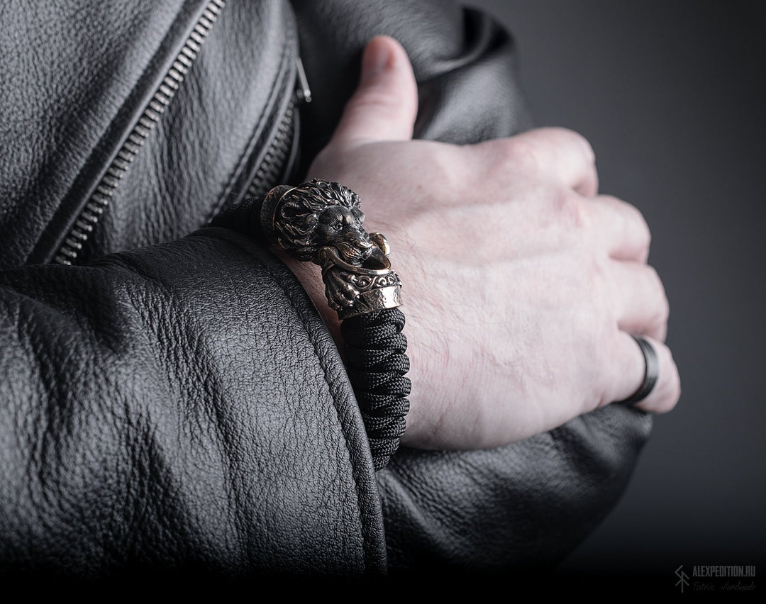 Lion Paracord Bracelet