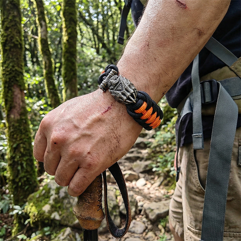 Bear Paw Paracord Bracelet