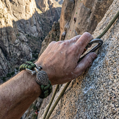 Hawk Paracord Bracelet