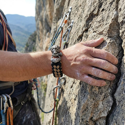 Lion II  Paracord Bracelet