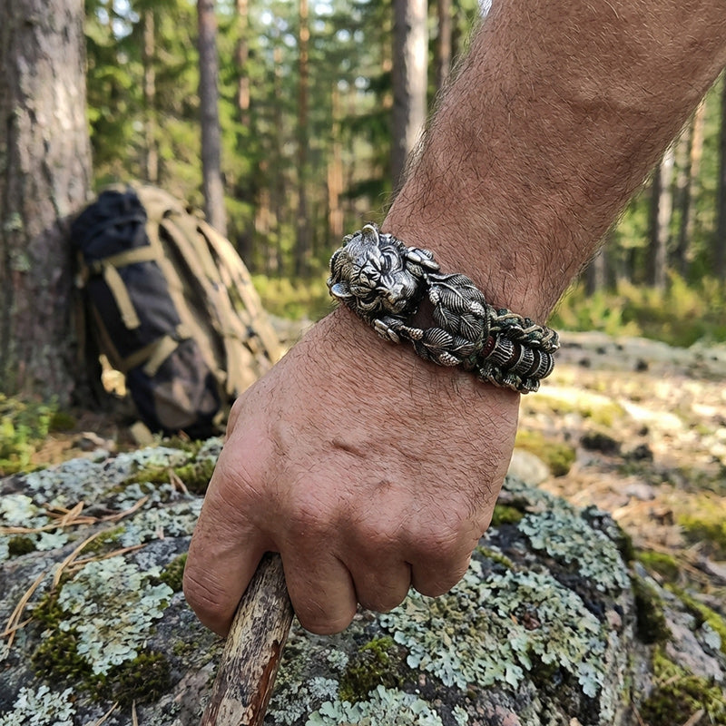 Tiger Paracord Bracelet