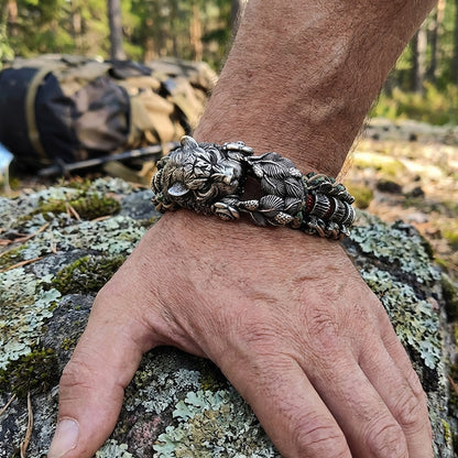 Tiger Paracord Bracelet