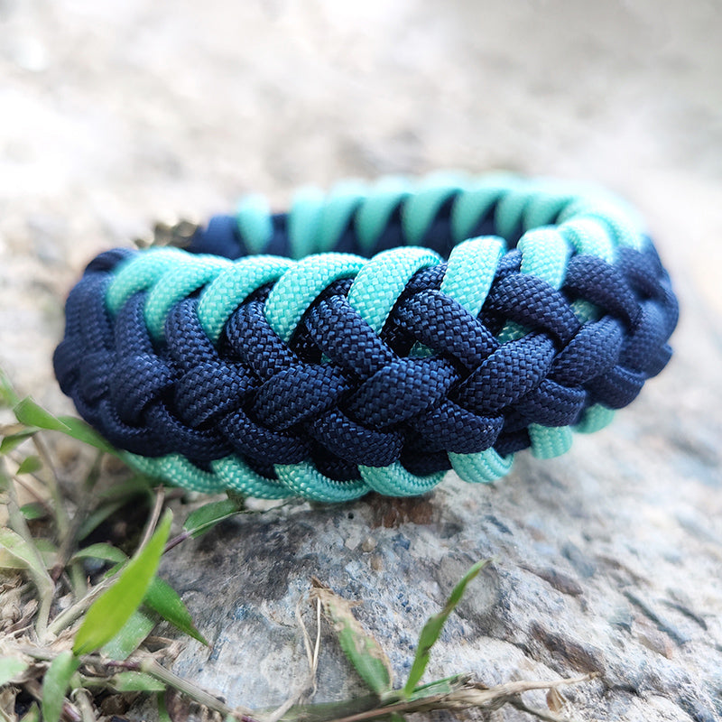 The Skull Paracord Bracelet