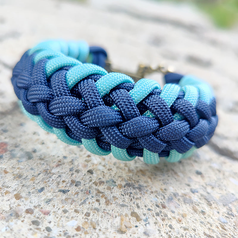 The Skull Paracord Bracelet