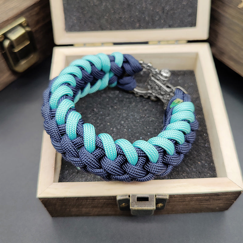 The Skull Paracord Bracelet